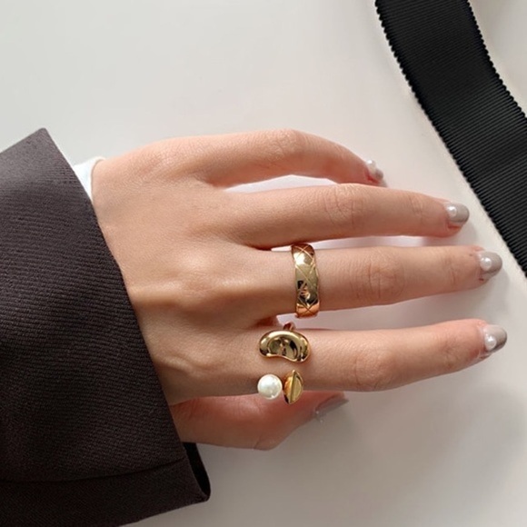 NEW Gold & Pearl Adjustable Statement Ring - Picture 1 of 8